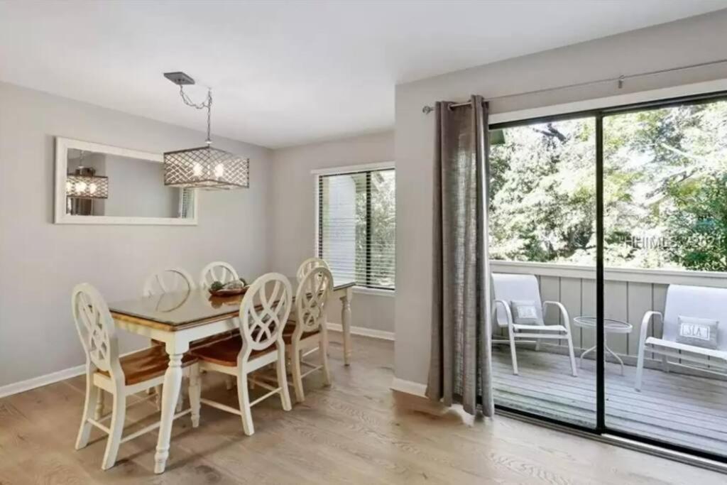 힐튼 헤드 아일랜드 New Pics! Harbour Town 3Br/3Ba - Pool Access - Book Now 빌라 외부 사진