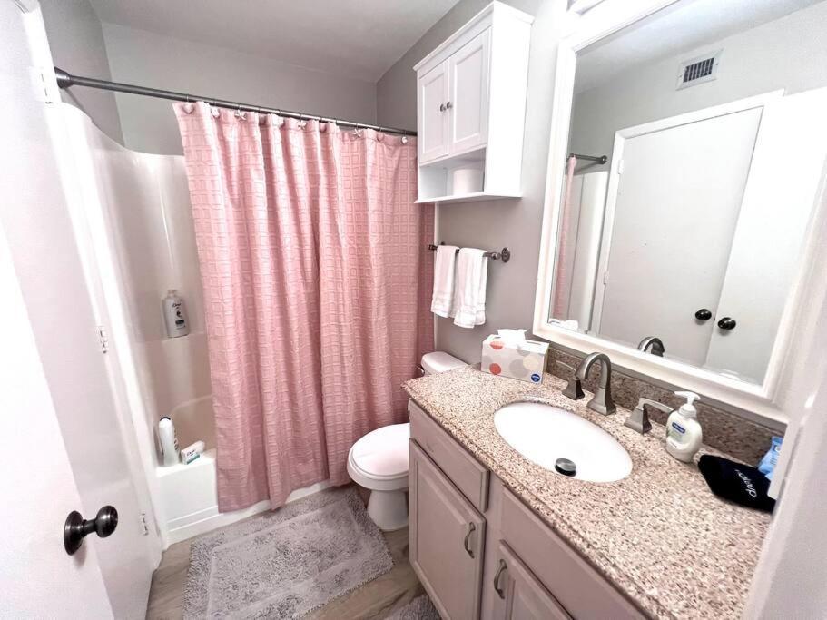 힐튼 헤드 아일랜드 New Pics! Harbour Town 3Br/3Ba - Pool Access - Book Now 빌라 외부 사진
