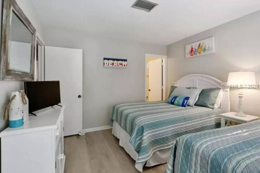 힐튼 헤드 아일랜드 New Pics! Harbour Town 3Br/3Ba - Pool Access - Book Now 빌라 외부 사진