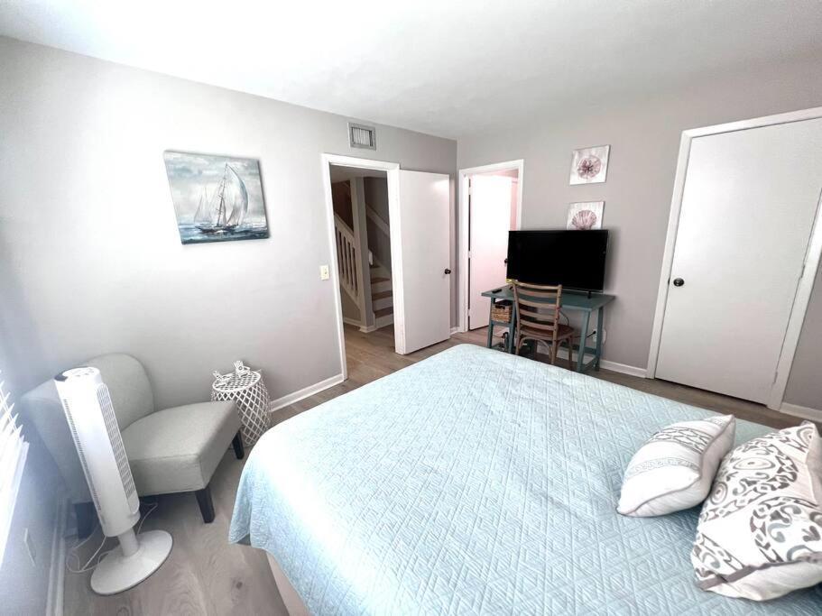 힐튼 헤드 아일랜드 New Pics! Harbour Town 3Br/3Ba - Pool Access - Book Now 빌라 외부 사진