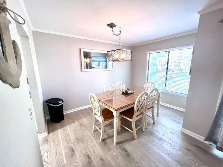 힐튼 헤드 아일랜드 New Pics! Harbour Town 3Br/3Ba - Pool Access - Book Now 빌라 외부 사진